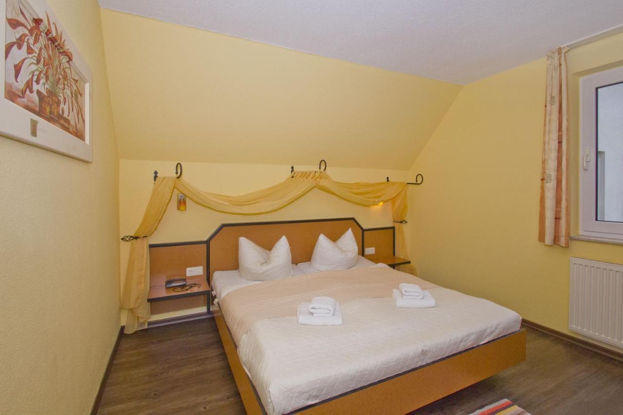 Strandnahe 2-Raum-Ferienwohnung Mit Balkon - Strandhaus Moenchgut Fewo 10 洛布 外观 照片