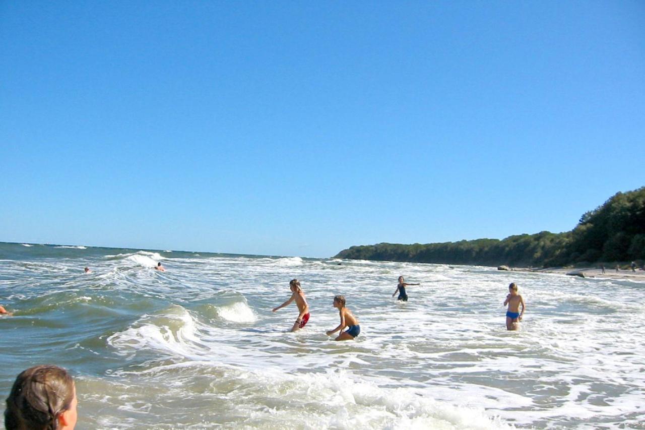 Strandnahe 2-Raum-Ferienwohnung Mit Balkon - Strandhaus Moenchgut Fewo 10 洛布 外观 照片